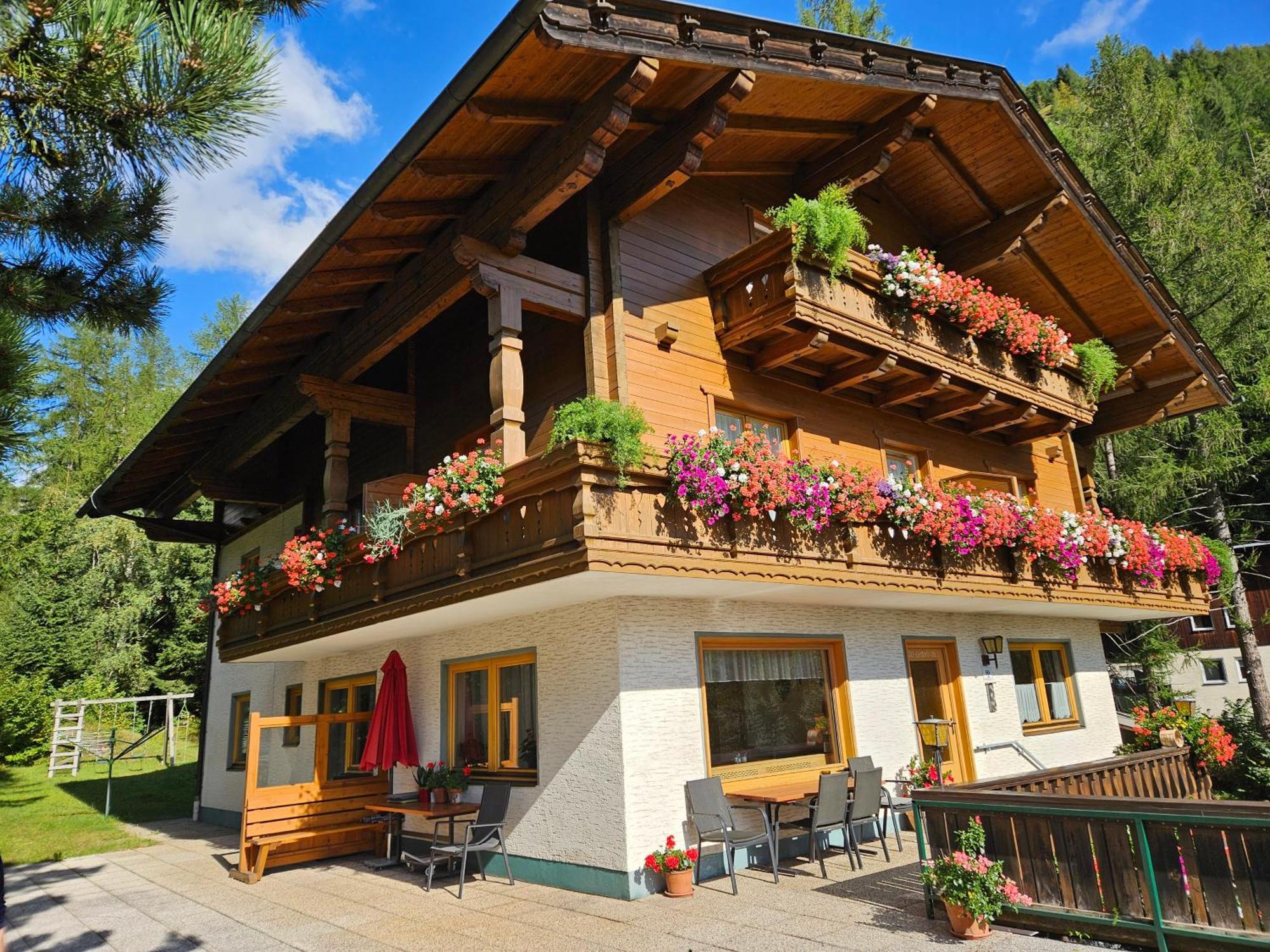 Pension Appartement Ambrosi Heiligenblut Eksteriør billede