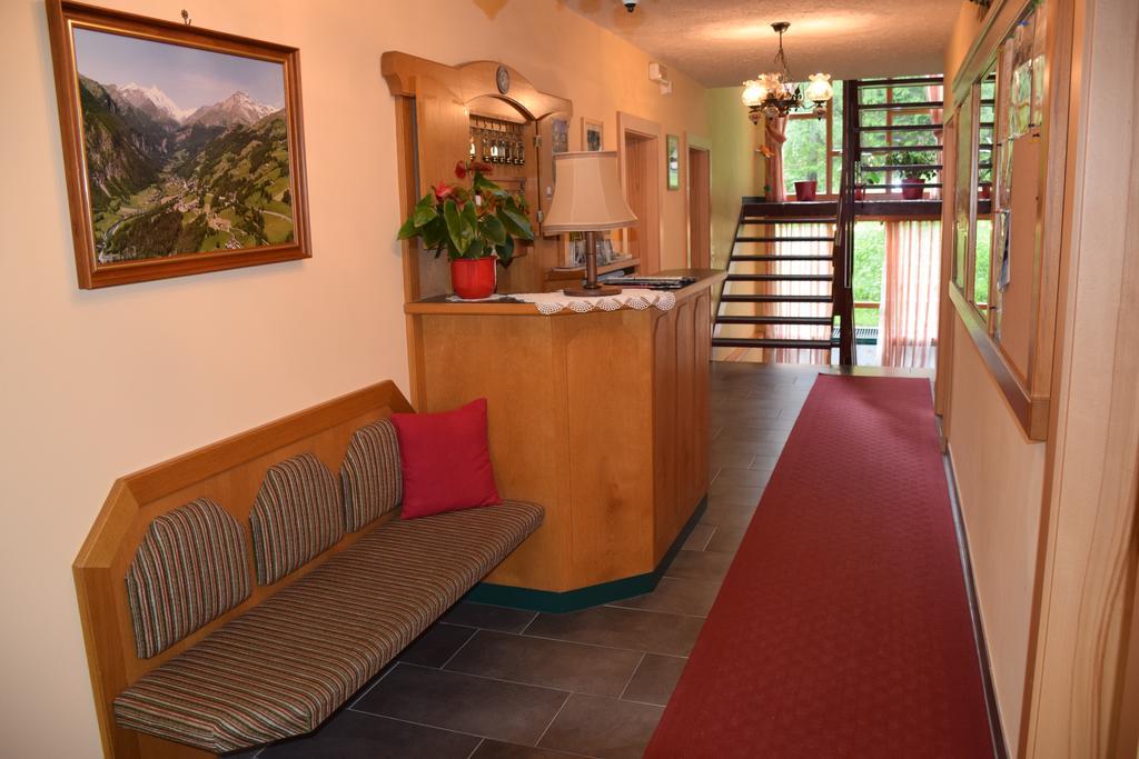 Pension Appartement Ambrosi Heiligenblut Eksteriør billede