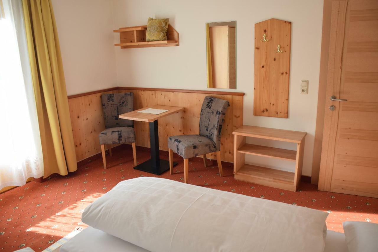 Pension Appartement Ambrosi Heiligenblut Eksteriør billede